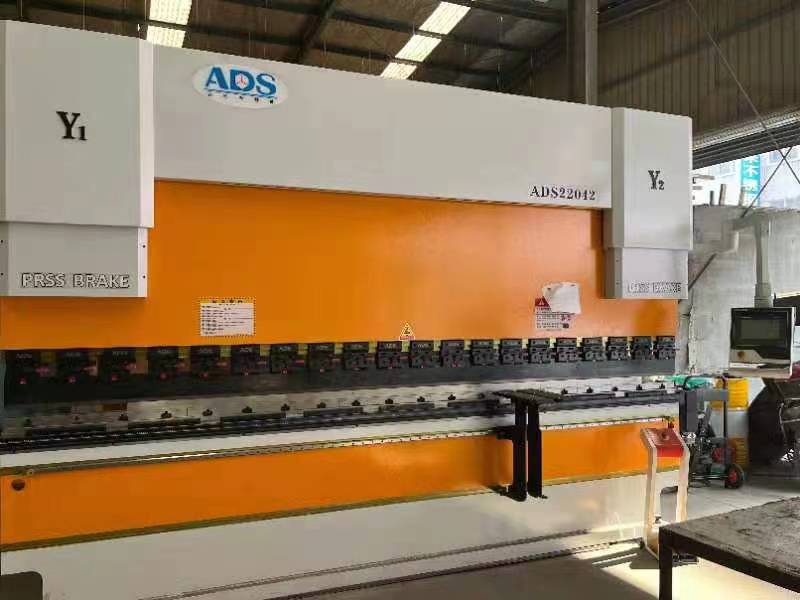 珠海折彎機(jī)